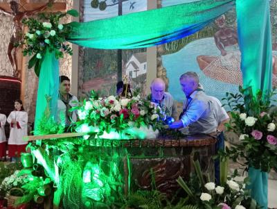 Missa dos Romeiros em Laranjeiras do Sul levou centenas de devotos ao SantuÃ¡rio